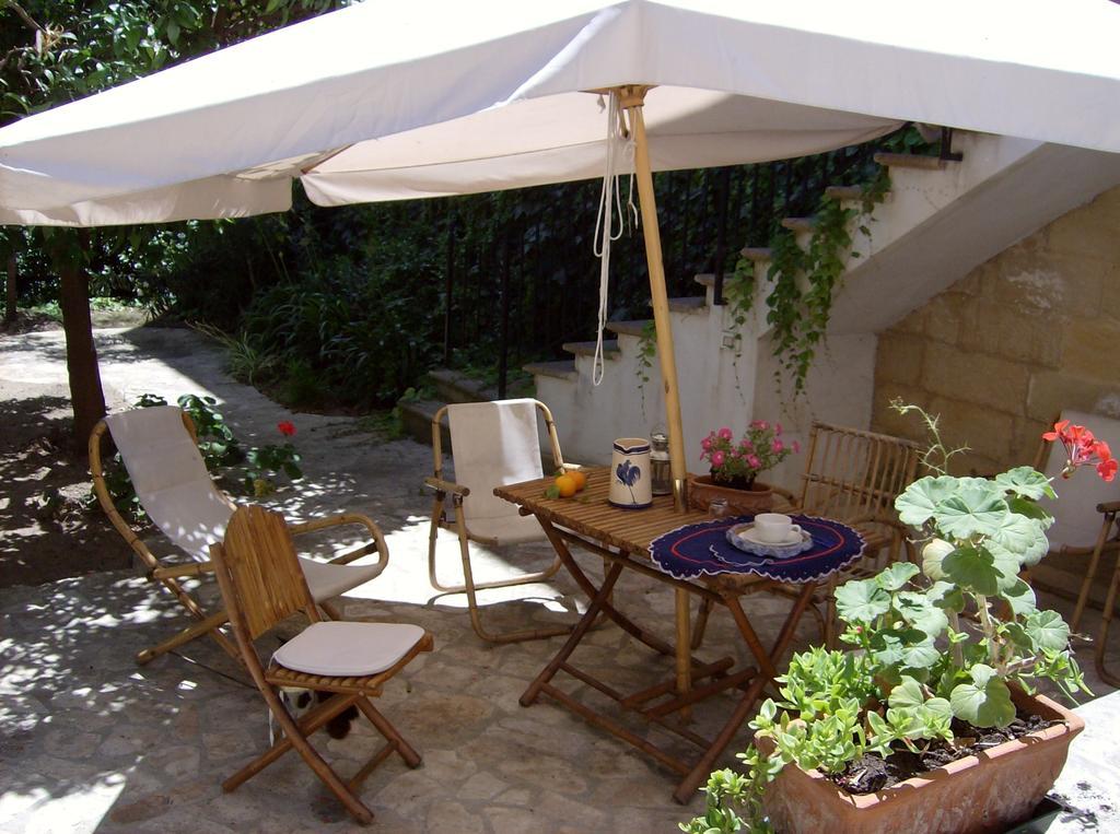 B&B L'Orangerie D'Epoque Lecce Dış mekan fotoğraf